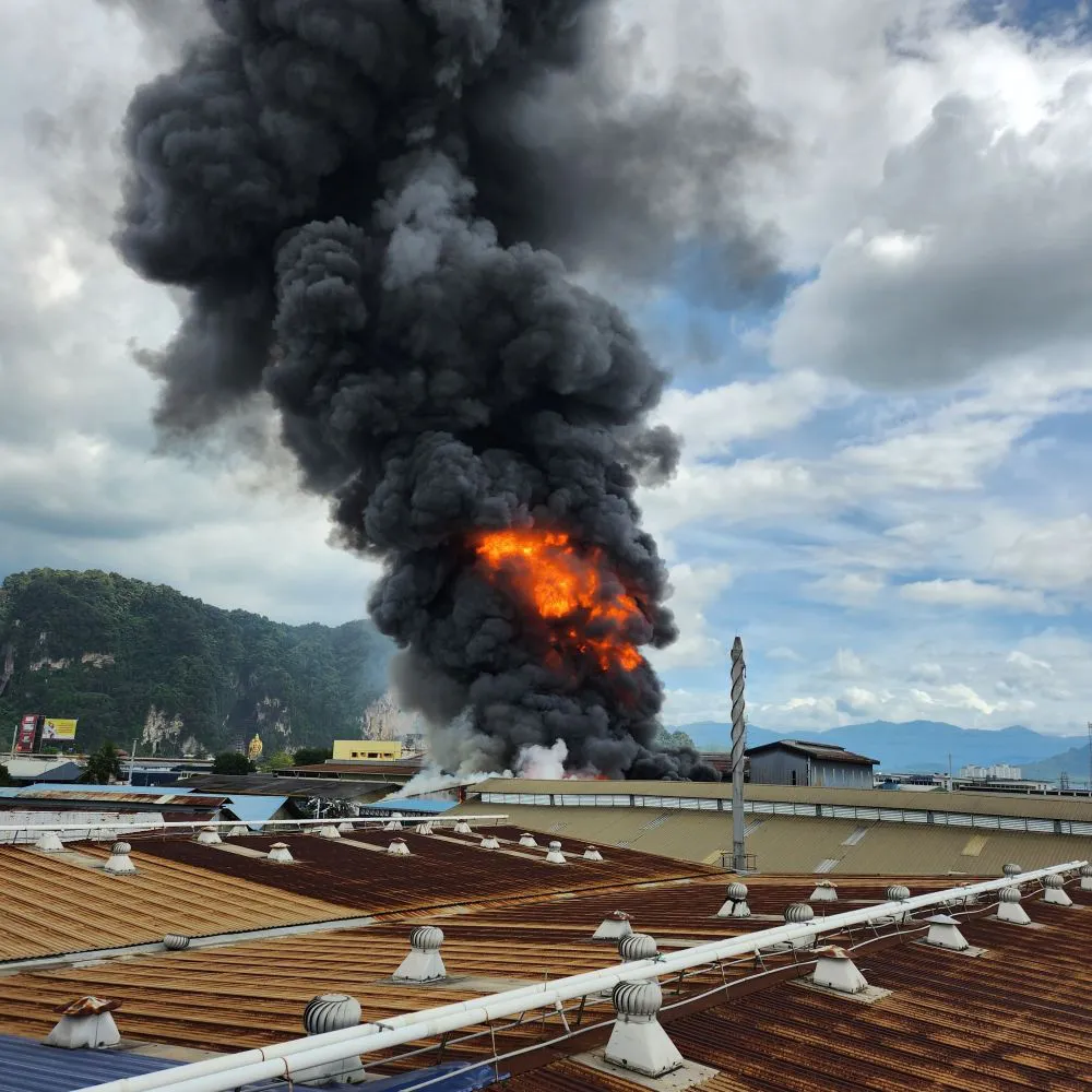 Cancer Patient Sues Over Warehouse Fire's Lingering Impact Cancer Patient Sues Over Warehouse Fire's Lingering Impact