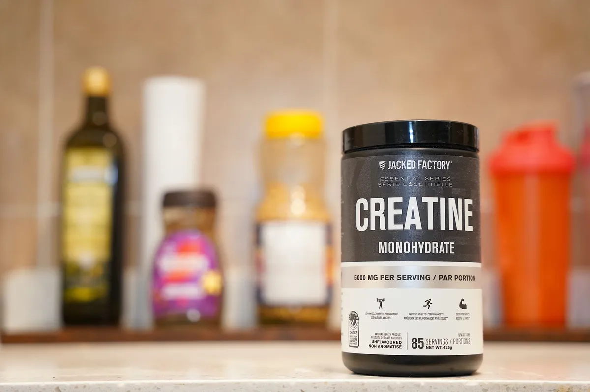 creatine supplement container