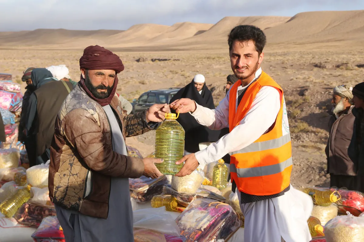 humanitarian aid distribution