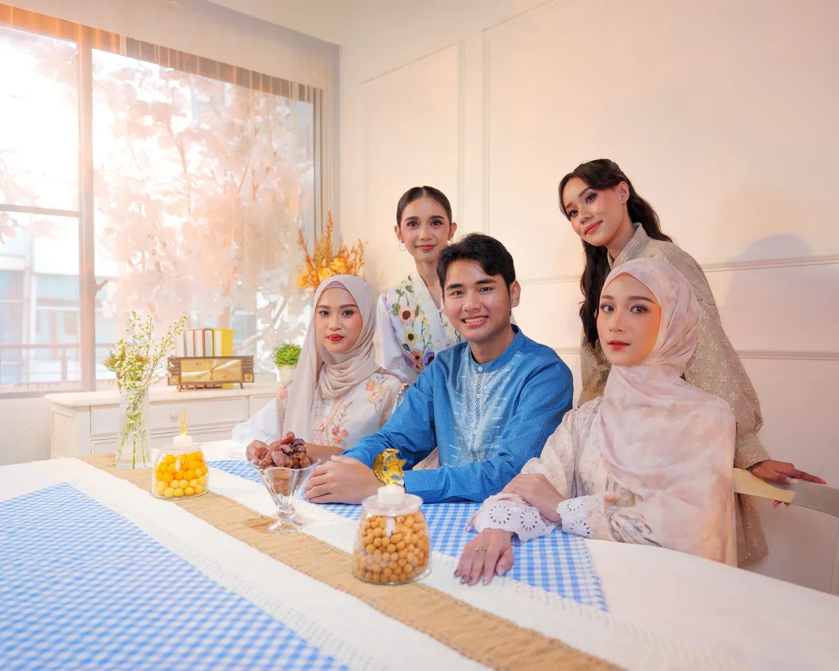 blended family gathering