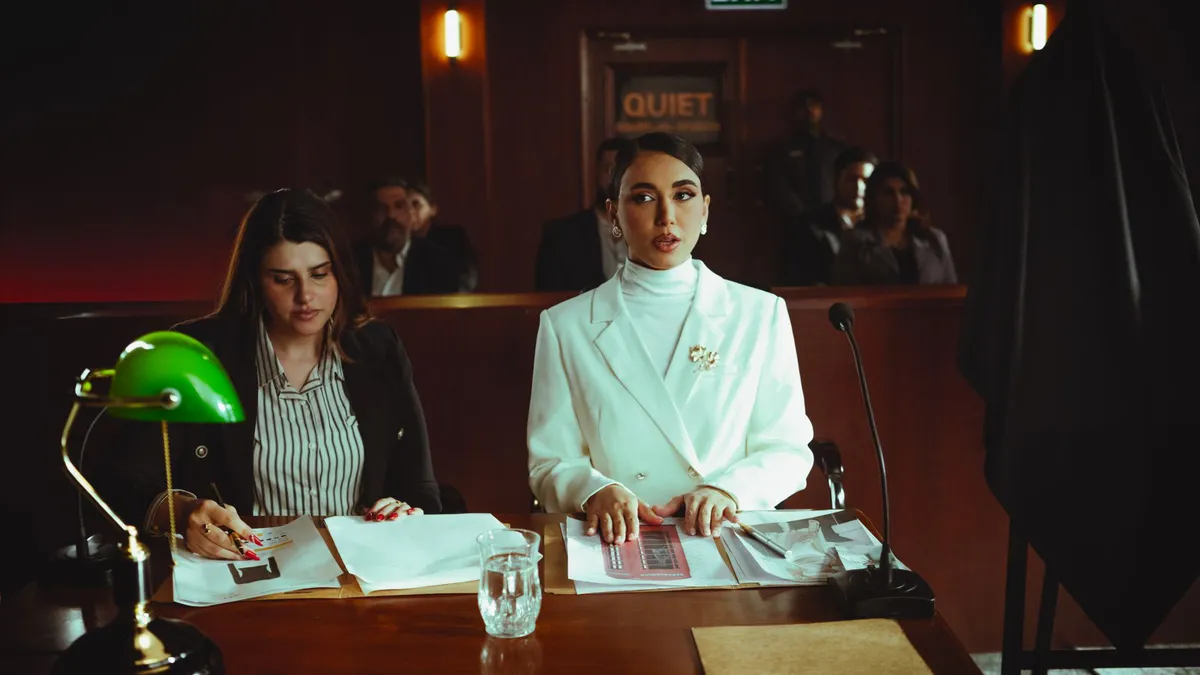 courtroom with lawyers