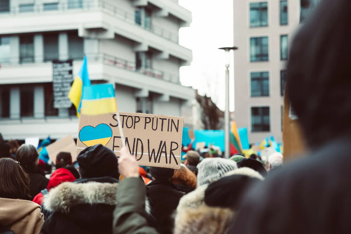 Public Sentiment on Iran War: Majority Predicts Prolonged Conflict Public Sentiment on Iran War: Majority Predicts Prolonged Conflict