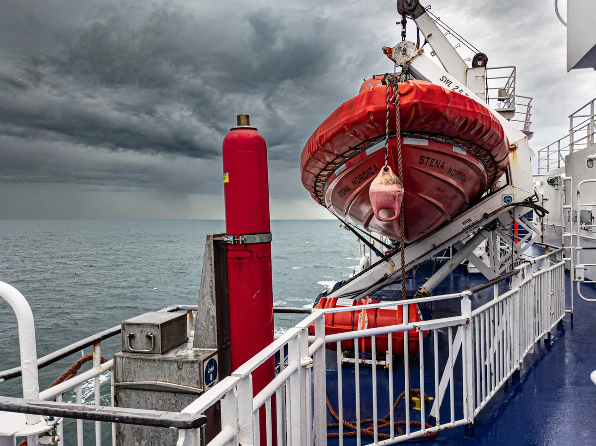 rough seas rescue