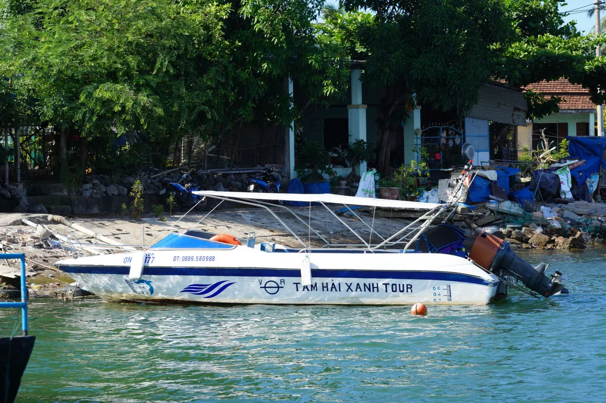 Tragic Speedboat Capsize in Vietnam Claims 15 Indian Tourists Tragic Speedboat Capsize in Vietnam Claims 15 Indian Tourists