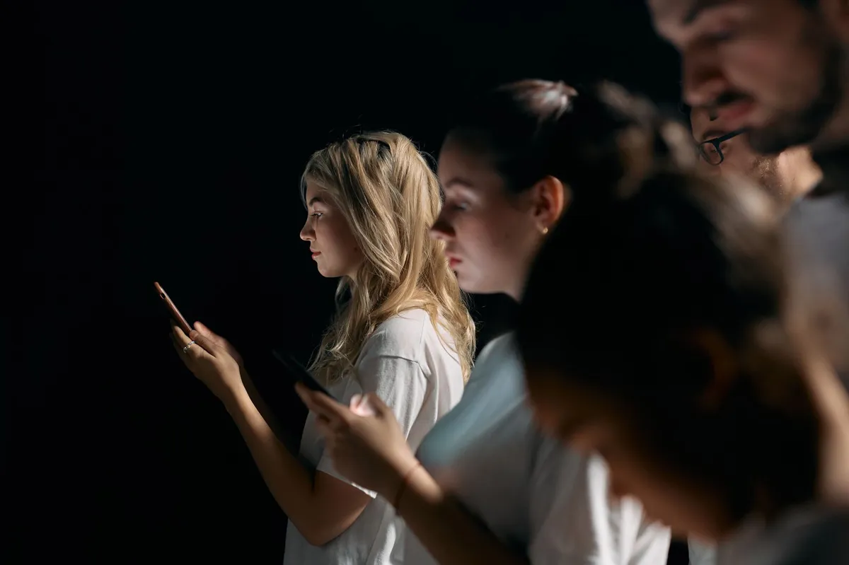 young users with smartphones