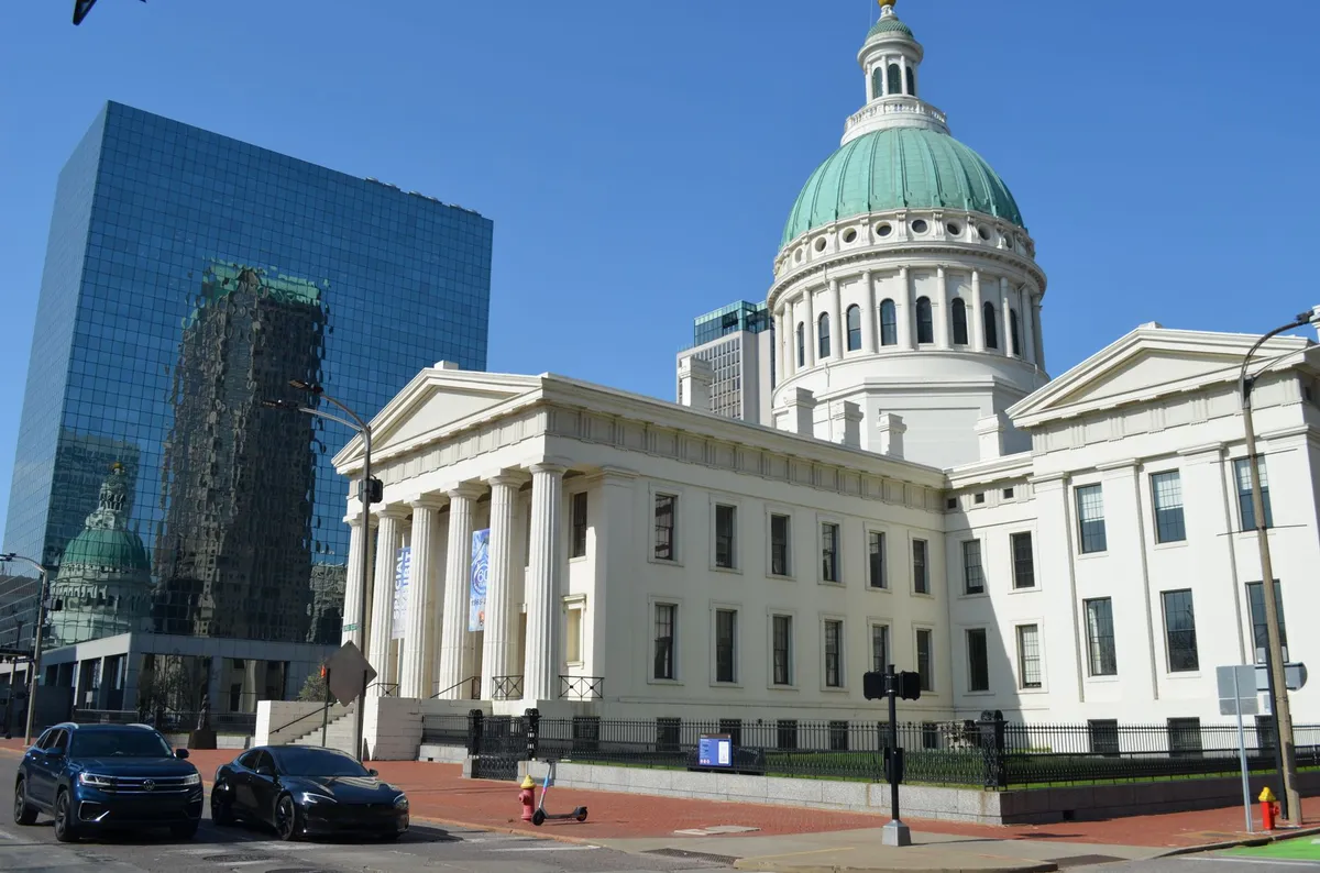 federal courthouse exterior