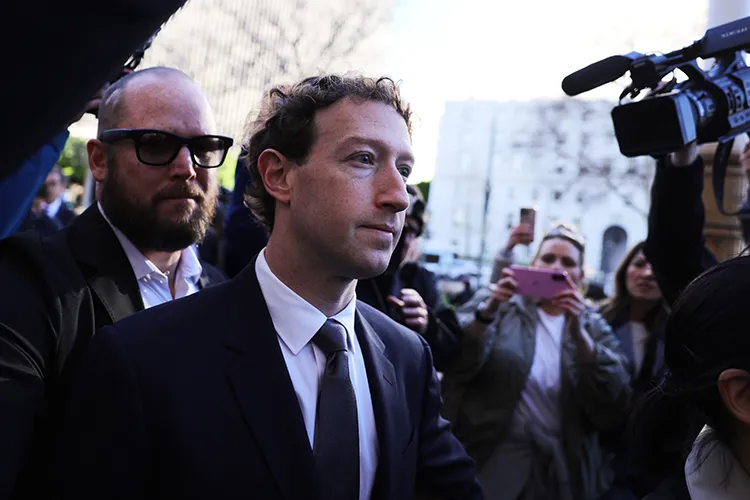 Envisioning the Future: Superintelligent Lawyers in the Courtroom
