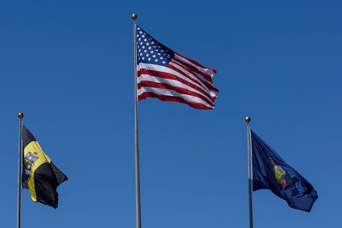 Virginia state flag waving