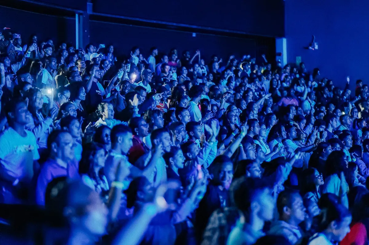 celebrity fans concert