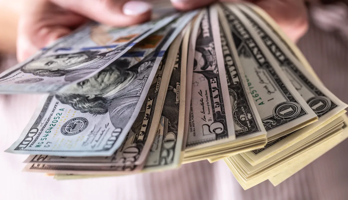 Lawyer Disbarred for Misappropriating $16,000 from Client Lawyer Disbarred for Misappropriating $16,000 from Client