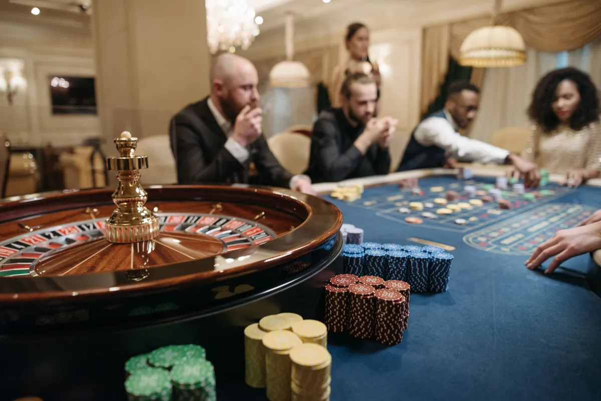 casino gambling scene