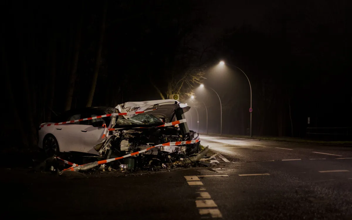Worcester car accident scene