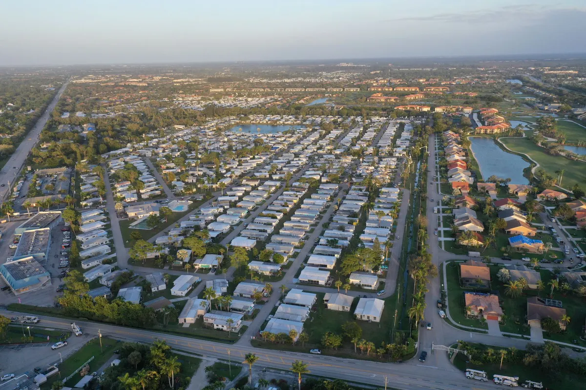 busy Fort Myers road