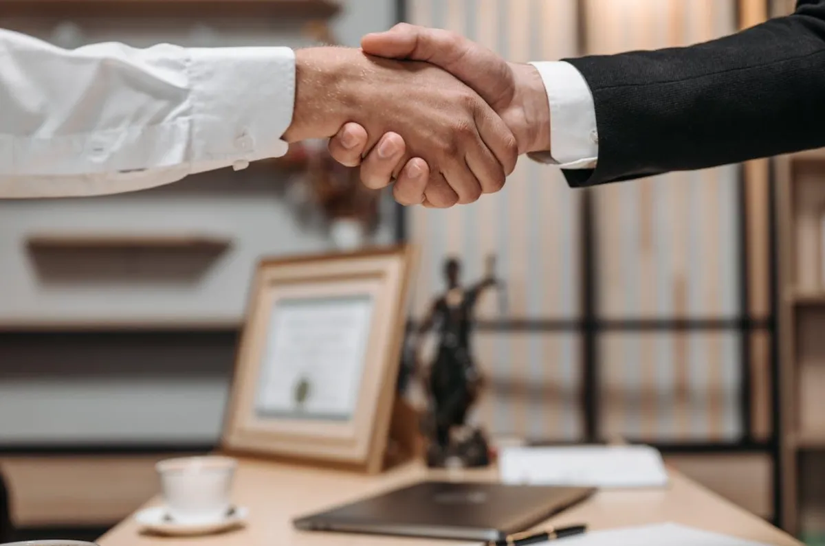 Settlement vs. Trial: Navigating Strategic Legal Decisions Settlement vs. Trial: Navigating Strategic Legal Decisions