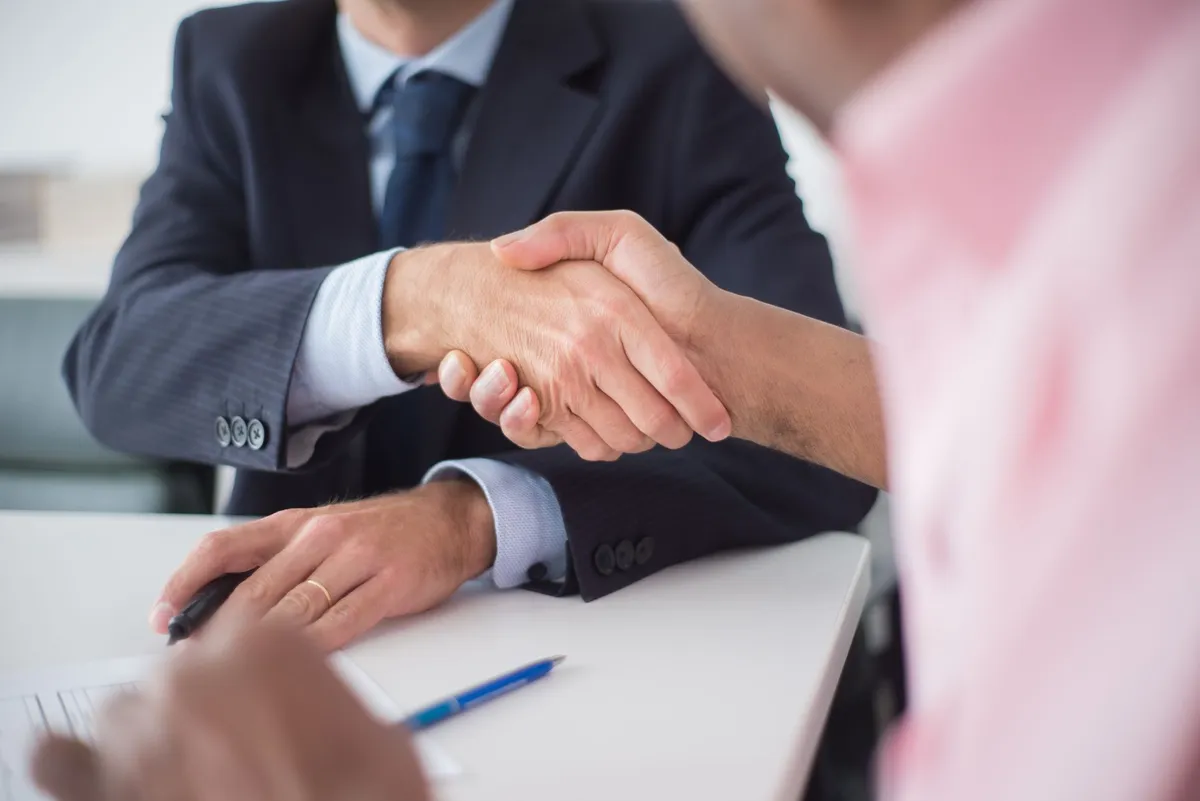 political leaders shaking hands