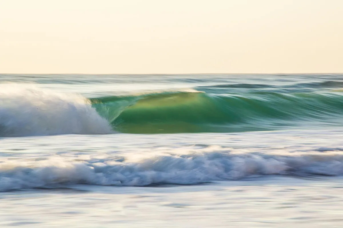 ocean waves beach