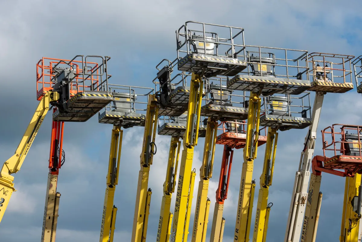 construction site aerial lift