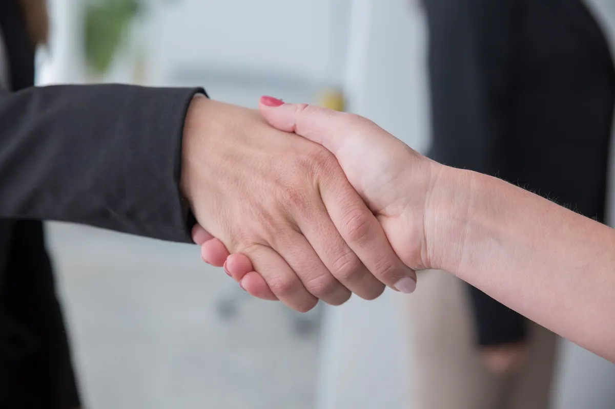 India China diplomacy handshake