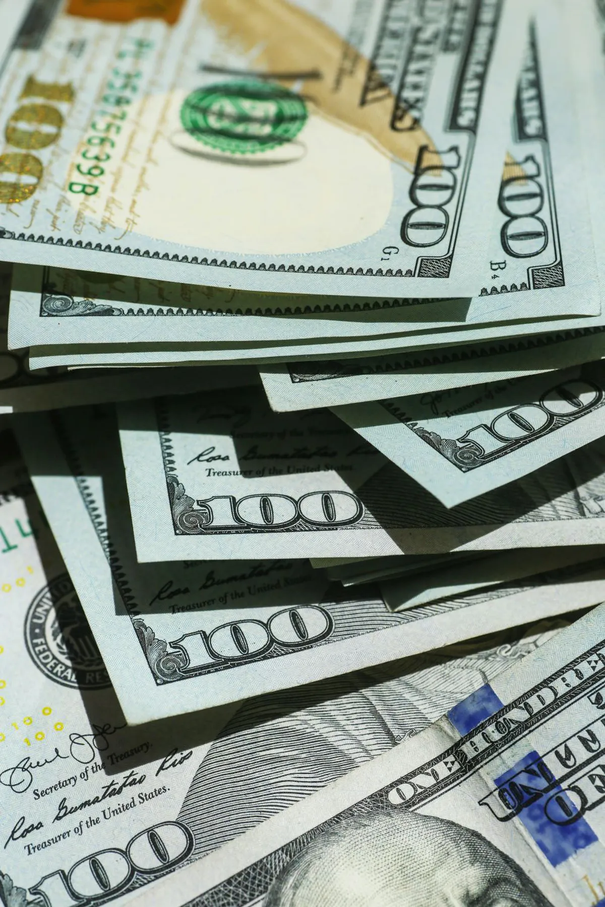 Nigerian National Sentenced for $3.1 Million Money Laundering Scheme