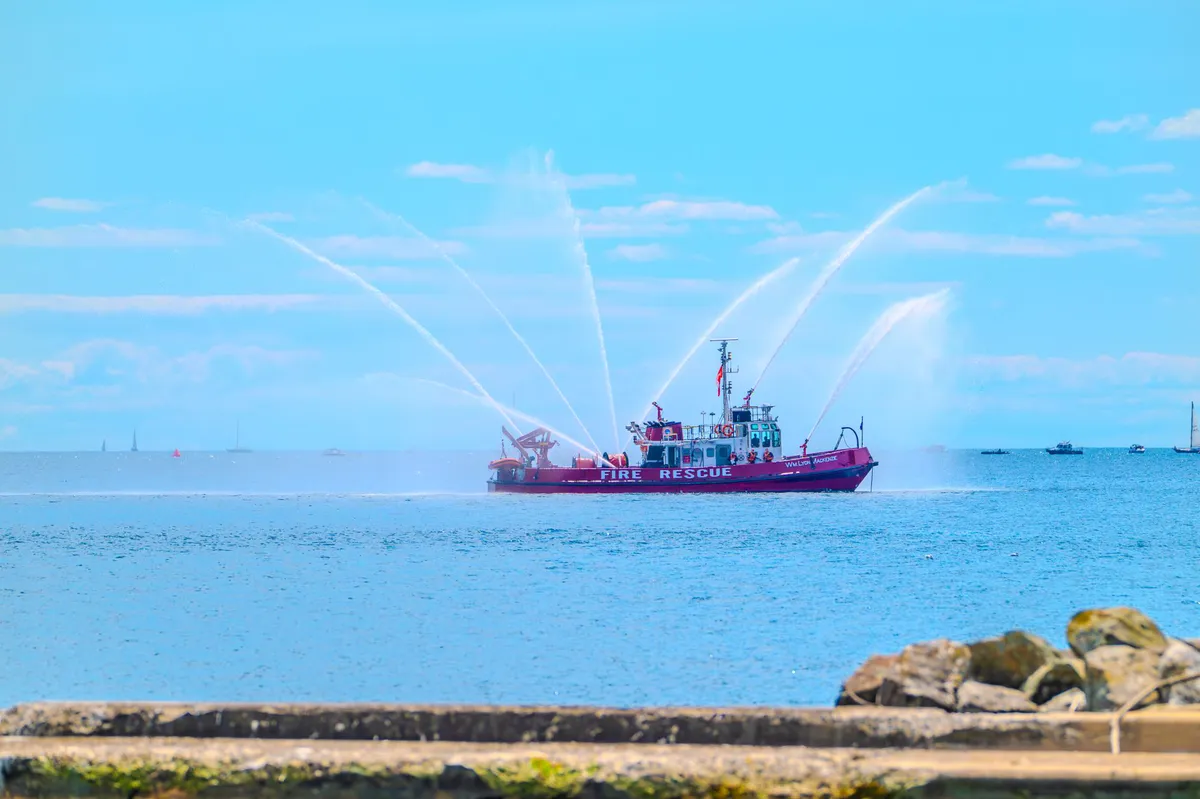 fire department rescue boat